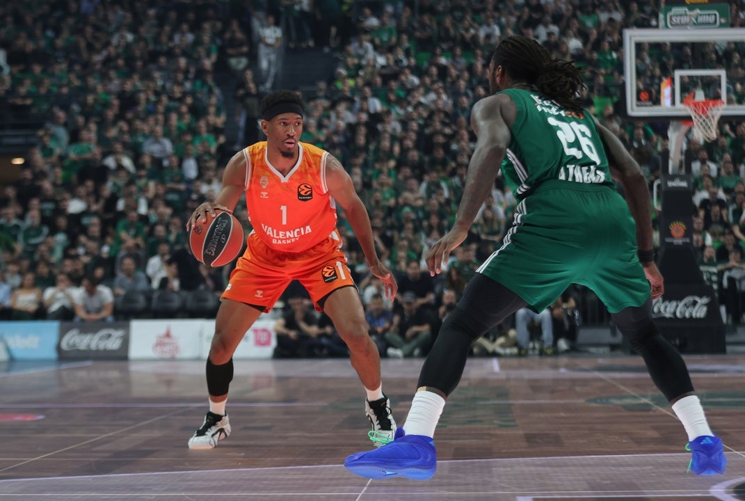 Un gran Valencia se doctora en Atenas y alarga la serie con el Panathinaikos Un gran Valencia se doctora en Atenas y alarga la serie con el Panathinaikos