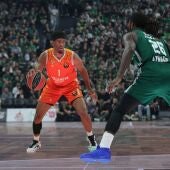 Un gran Valencia se doctora en Atenas y alarga la serie con el Panathinaikos