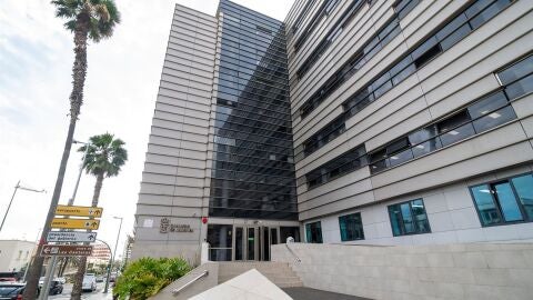 SEMCA desconvoca la huelga de m&eacute;dicos en Canarias para el 8 de mayo y anuncia una semana de paro a partir del d&iacute;a 25