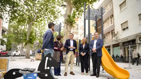 Las obras de la Avenida de Cervantes en Granada estarán terminadas antes de septiembre, según el Ayuntamiento Las obras de la Avenida de Cervantes en Granada estarán terminadas antes de septiembre, según el Ayuntamiento