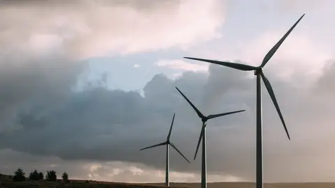 El pacto de Gobierno PP- VOX limita la expansión de la energías renovables El pacto de Gobierno PP- VOX limita la expansión de la energías renovables