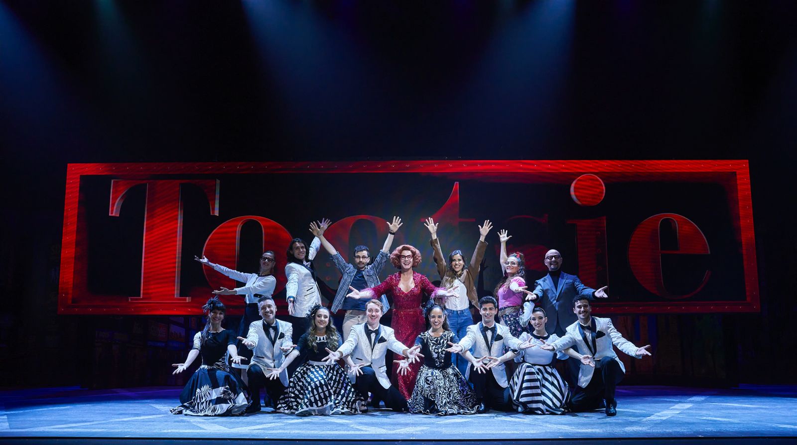 La comedia musical que apasiona a los que aman el musical…y a los que no, estará hasta el 10 de mayo en cartel La comedia musical que apasiona a los que aman el musical…y a los que no, estará hasta el 10 de mayo en cartel