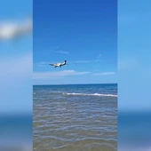 Alerta en Cullera por una avioneta que volaba muy cerca del mar Alerta en Cullera por una avioneta que volaba muy cerca del mar
