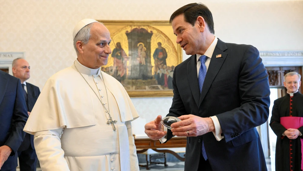 Imagen del encuentro en el Vaticano entre el papa León XIV y Marco Rubio Imagen del encuentro en el Vaticano entre el papa León XIV y Marco Rubio