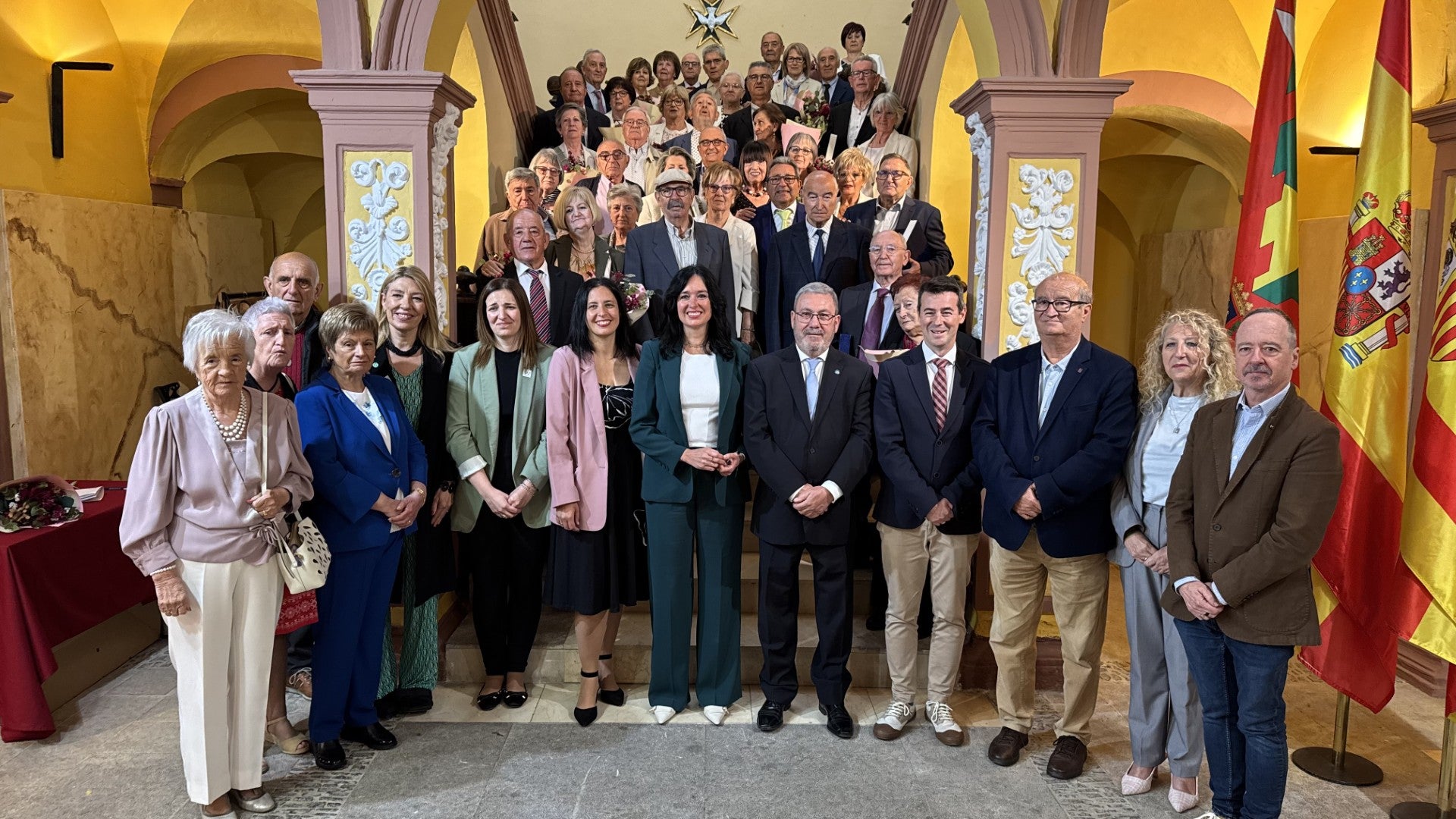 El Ayuntamiento de Huesca y el Hogar de Mayores celebran las bodas de oro de 20 matrimonios El Ayuntamiento de Huesca y el Hogar de Mayores celebran las bodas de oro de 20 matrimonios