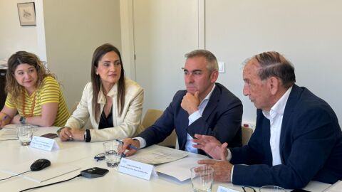 Reuni&oacute;n Miguel Barrachina con regantes del J&uacute;car-Vinalop&oacute;.