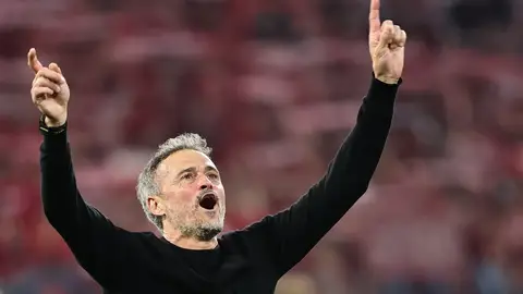 Luis Enrique: "Vamos a jugar la final, será algo histórico" Luis Enrique: "Vamos a jugar la final, será algo histórico"