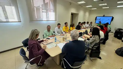 La Mesa de Negociación celebrada este jueves en la sede de la Conselleria de Educación. La Mesa de Negociación celebrada este jueves en la sede de la Conselleria de Educación.