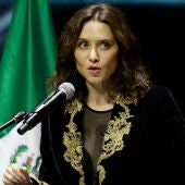 Isabel Díaz Ayuso, presidenta de la Comunidad de Madrid, asiste a la presentación de ''La Malinche'', el musical, en el Frontón de la Ciudad de México, México, el 4 de mayo de 2026. El musical aborda los acontecimientos históricos relacionados con el colonizador español Hernán Cortés y el pueblo de la Gran Tenochtitlán.