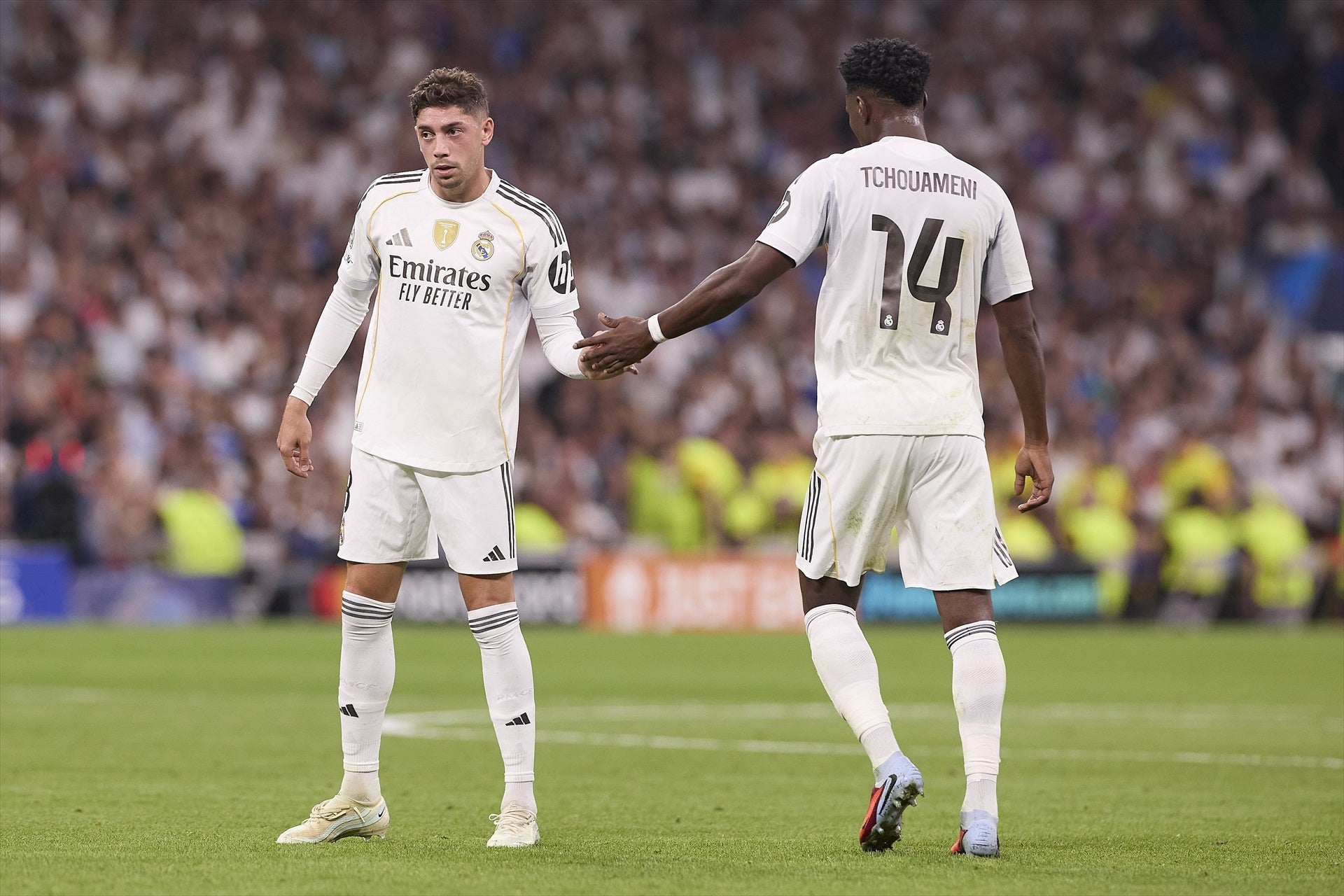 El Real Madrid sanciona a Valverde y Tchouaméni con 500.000 euros: no hay castigo deportivo El Real Madrid sanciona a Valverde y Tchouaméni con 500.000 euros: no hay castigo deportivo
