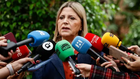La consellera de Educación, Carmen Ortí, realiza declaraciones en la Conselleria de Educación. La consellera de Educación, Carmen Ortí, realiza declaraciones en la Conselleria de Educación.