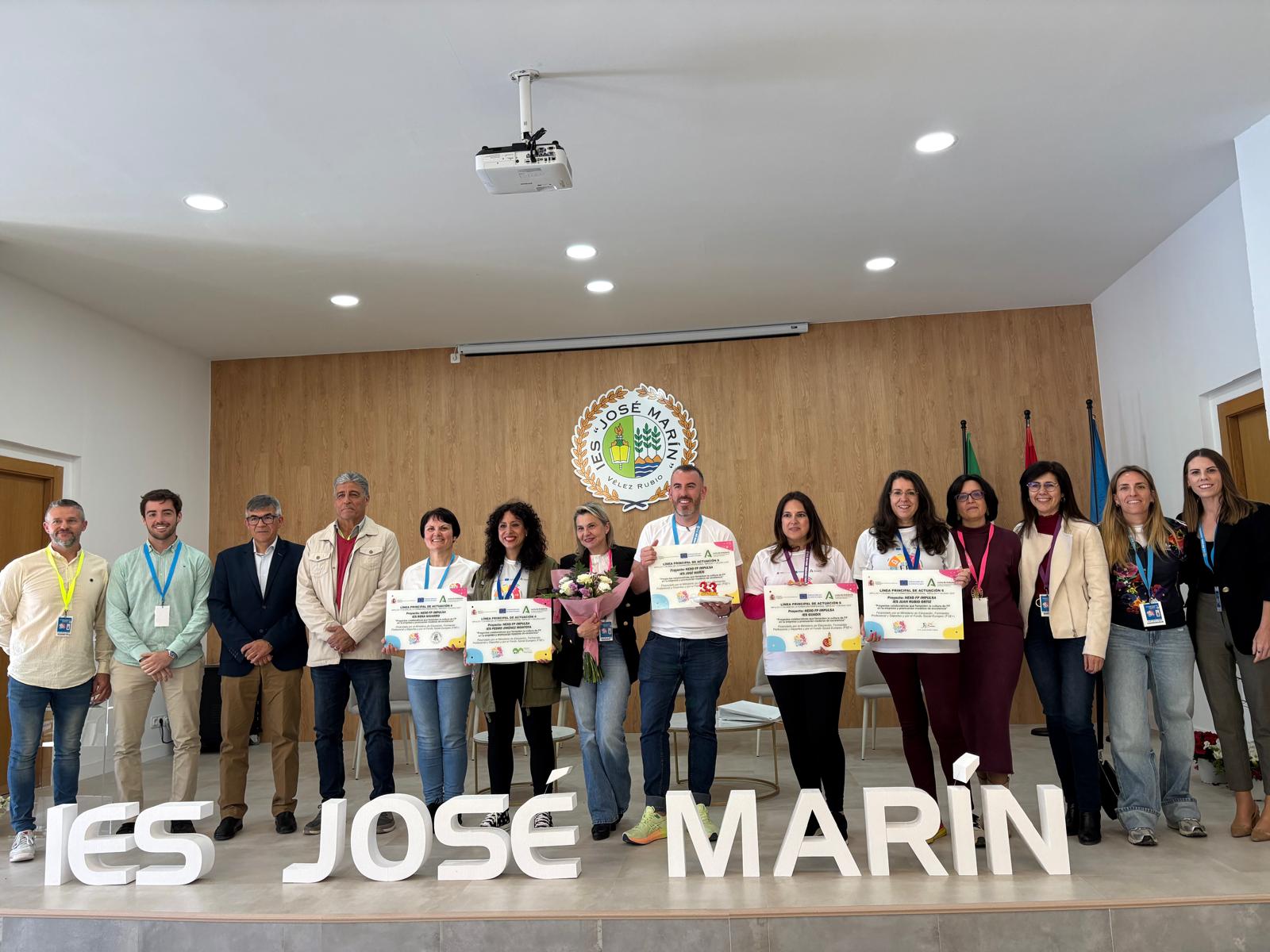 150 alumnos de FP y más de 60 empresas comarcales crean sinergias en Vélez Rubio 150 alumnos de FP y más de 60 empresas comarcales crean sinergias en Vélez Rubio