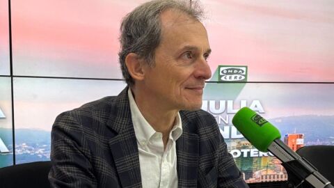 Pedro Duque en el programa Julia en la Onda