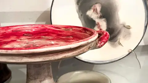 La Escuela de Arte de Mérida ofrece la exposición 'Cerámica de alacena', del extremeño Javier Fernández de Molina La Escuela de Arte de Mérida ofrece la exposición 'Cerámica de alacena', del extremeño Javier Fernández de Molina