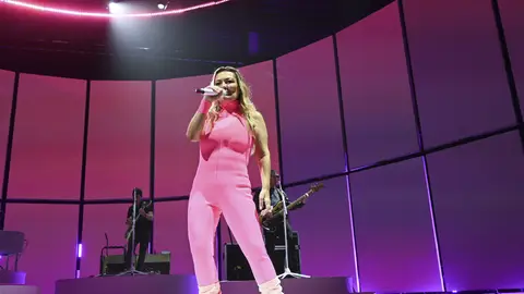 Amaia Montero, en el primer concierto de la gira 'Tantas cosas que contar' de La Oreja de Van Gogh. Amaia Montero, en el primer concierto de la gira 'Tantas cosas que contar' de La Oreja de Van Gogh.