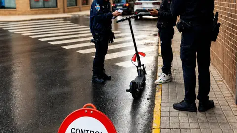 La Policía Local inicia una campaña de control de VMP La Policía Local inicia una campaña de control de VMP