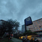 El sondeo municipal sobre el Ensanche de Santiago recoge que la rúa Santiago de Chile ni la Praza de Vigo no son seguras para ir a pie El sondeo municipal sobre el Ensanche de Santiago recoge que la rúa Santiago de Chile ni la Praza de Vigo no son seguras para ir a pie