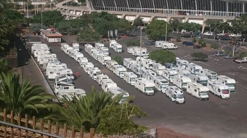 Concentraci&oacute;n de caravanas en Tenerife