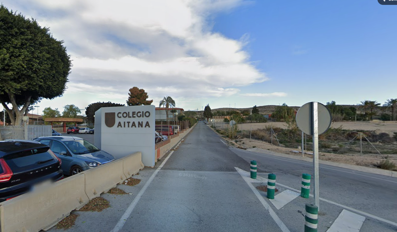 Compromís requiere a Educación eliminar el concierto con el colegio Aitana de Elche por contravenir la ley vigente Compromís requiere a Educación eliminar el concierto con el colegio Aitana de Elche por contravenir la ley vigente