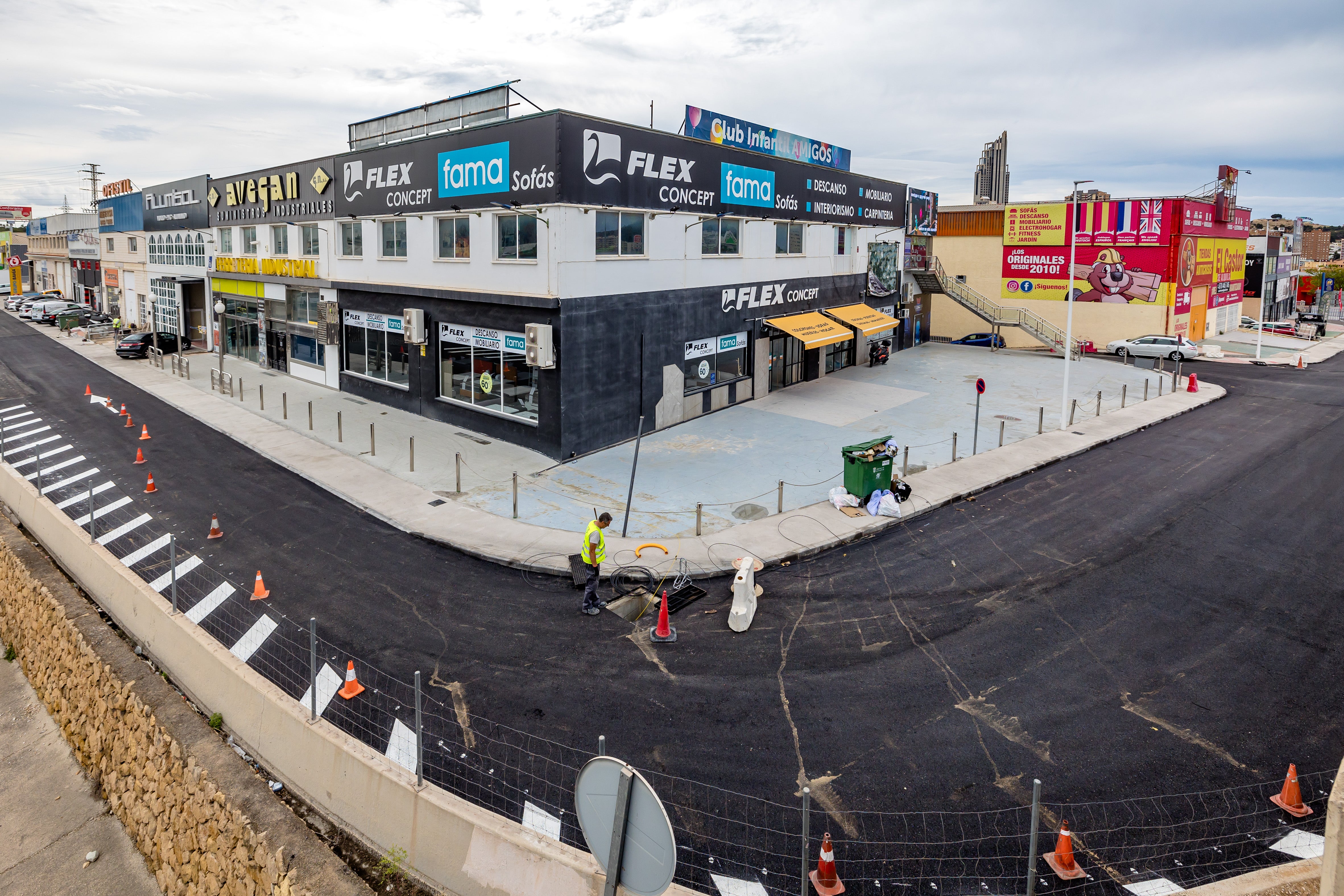 Finestrat moderniza la histórica zona de La Cajola, en el Bulevar Comercial Finestrat moderniza la histórica zona de La Cajola, en el Bulevar Comercial