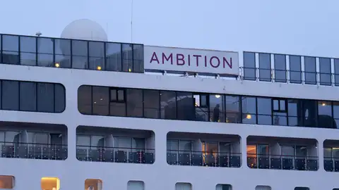 El crucero 'Ambition' afectado por el brote de gastroenteritis. El crucero 'Ambition' afectado por el brote de gastroenteritis.