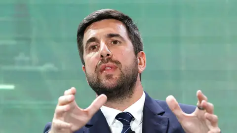 El fundador y presidente ejecutivo de Grupo Cox, Enrique Riquelme Qué posibilidades tiene Enrique Riquelme de desbancar a Florentino Pérez y convertirse en presidente del Real Madrid