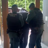 Detenidas cuatro personas en Euskadi por estafar más de 400.000 euros invertidos en criptoactivos Detenidas cuatro personas en Euskadi por estafar más de 400.000 euros invertidos en criptoactivos