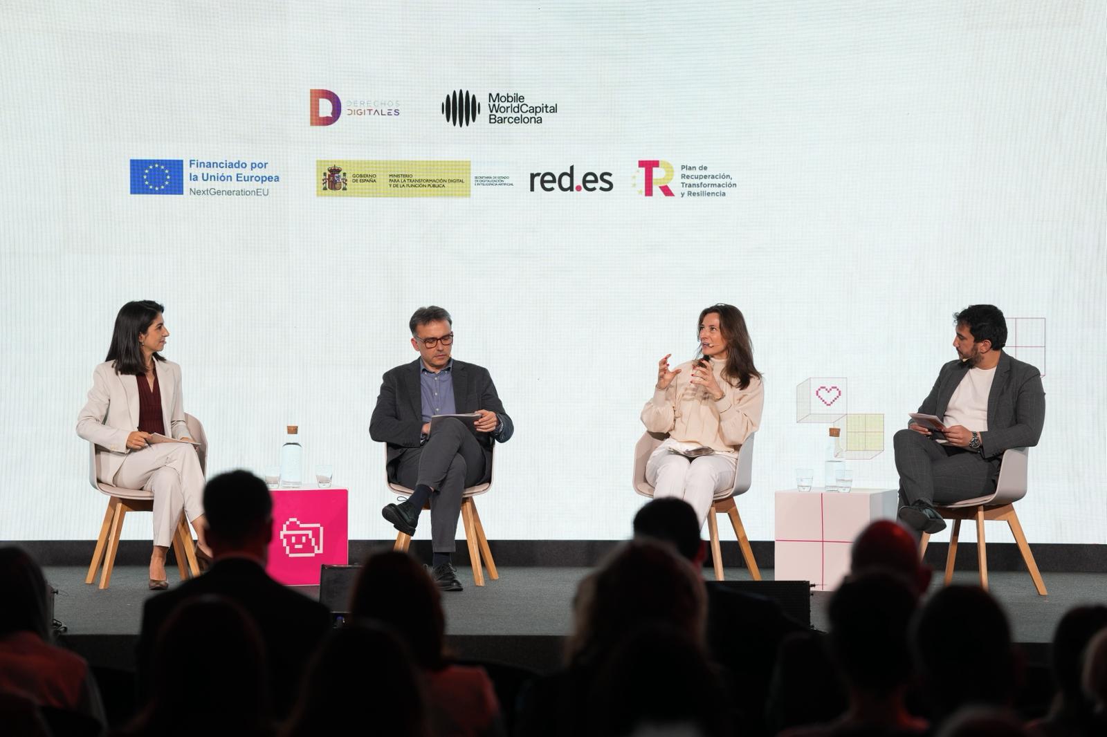 La ciudadanía reclama una protección efectiva de sus derechos en el mundo digital La ciudadanía reclama una protección efectiva de sus derechos en el mundo digital