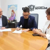 Novelda firma el documento de cancelación de la deuda histórica Novelda firma el documento de cancelación de la deuda histórica