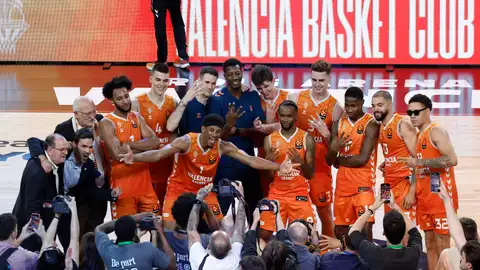 Un histórico Valencia tumba al Panathinaikos y jugará su primera 'Final Four' Un histórico Valencia tumba al Panathinaikos y jugará su primera 'Final Four'
