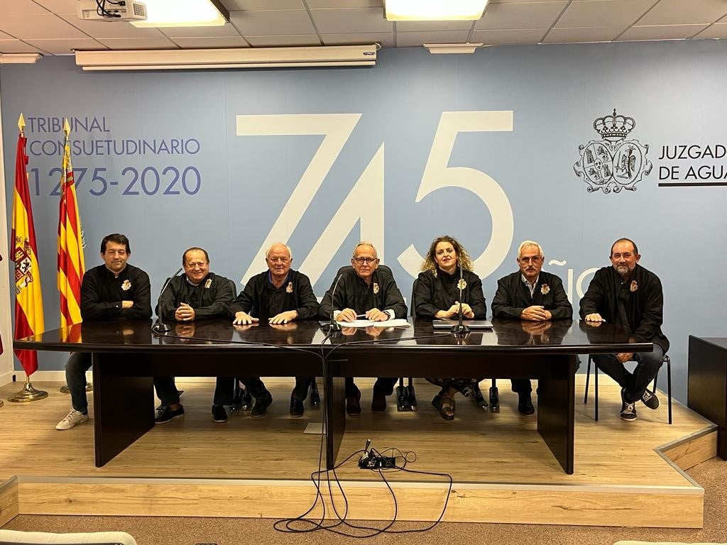 El Tribunal de las Aguas de Orihuela entrega sus distinciones en reconocimiento a la defensa de la cultura del agua y la agricultura tradicional El Tribunal de las Aguas de Orihuela entrega sus distinciones en reconocimiento a la defensa de la cultura del agua y la agricultura tradicional