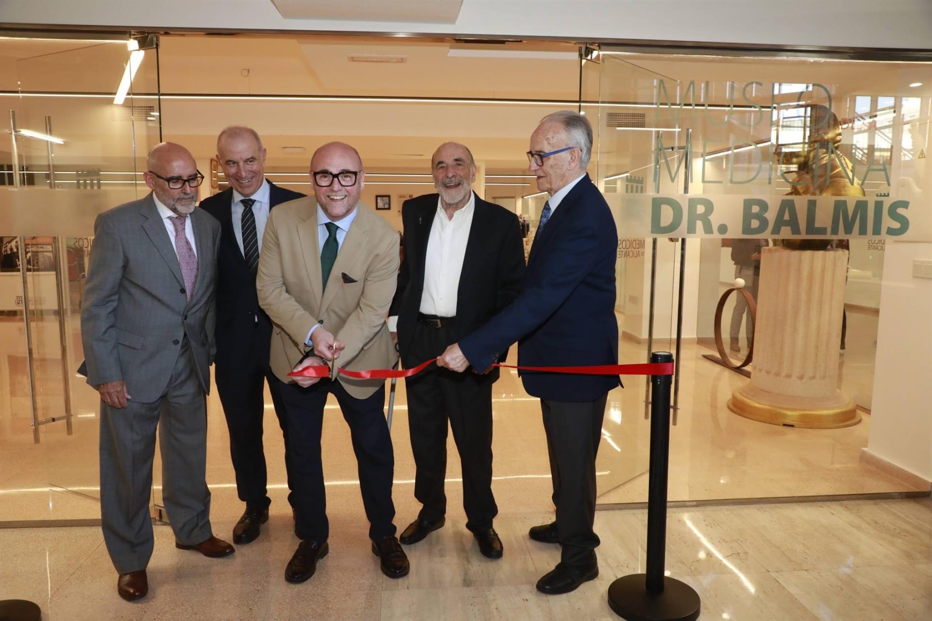 El Colegio de Médicos de Alicante inaugura el 'Museo de la Medicina Doctor Balmis' El Colegio de Médicos de Alicante inaugura el 'Museo de la Medicina Doctor Balmis'
