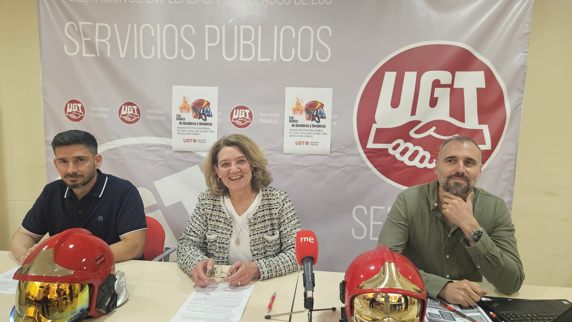 UGT reclama una ley estatal para unificar los servicios de bomberos UGT reclama una ley estatal para unificar los servicios de bomberos