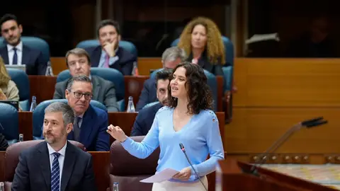 Ayuso critica que no se cuestionen los viajes internacionales de otros presidentes autonómicos como Barbón o Illa Ayuso critica que no se cuestionen los viajes internacionales de otros presidentes autonómicos como Barbón o Illa