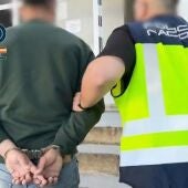 Detenidos cinco miembros de una red que estafó 1,3 millones con ventas falsas de viviendas 