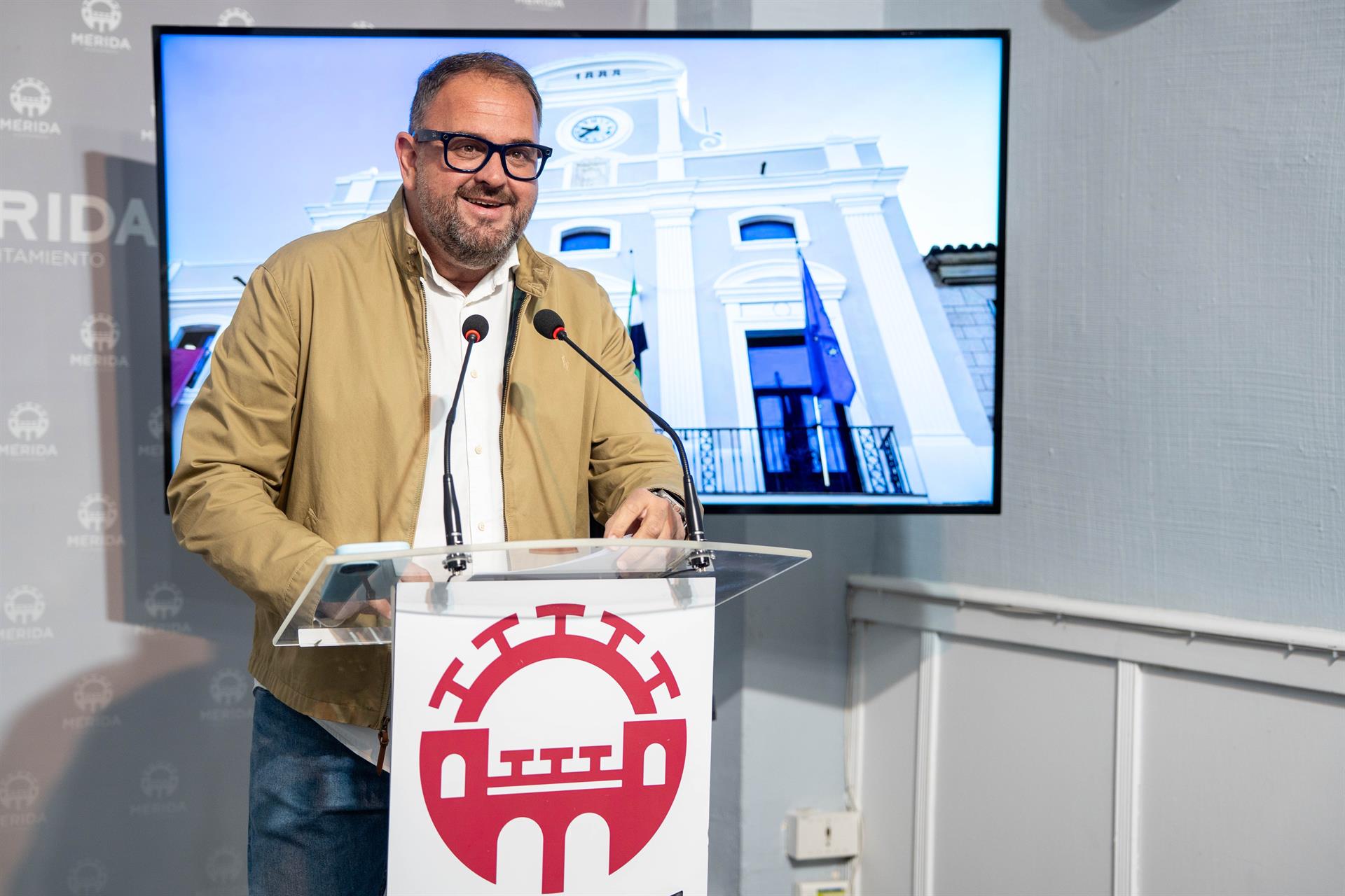 El Ayuntamiento de Mérida logra un superávit de 36,5 millones en 2025 y compromete ya 7,5 millones en obras de mejora El Ayuntamiento de Mérida logra un superávit de 36,5 millones en 2025 y compromete ya 7,5 millones en obras de mejora