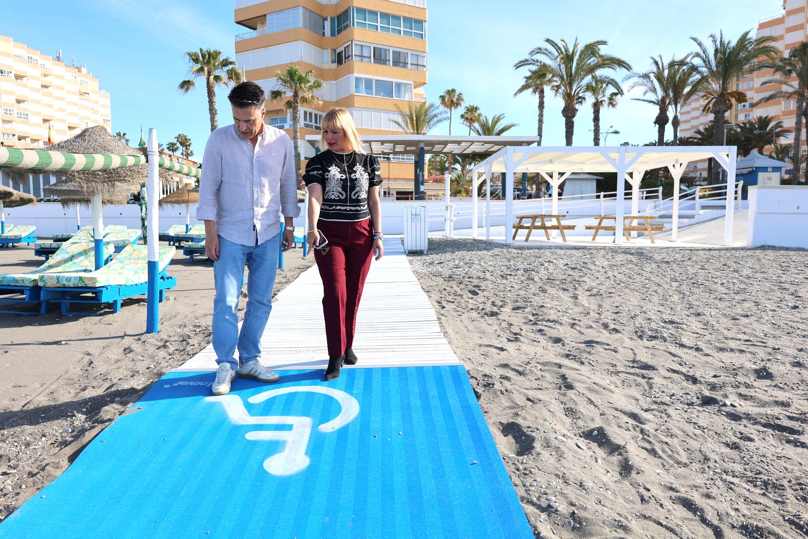 Torrox adapta sus playas con nuevas zonas de sombra y accesos mejorados para personas con necesidades especiales Torrox adapta sus playas con nuevas zonas de sombra y accesos mejorados para personas con necesidades especiales
