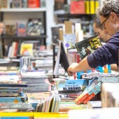 La 55ª Feria del Libro de Málaga aumenta sus ventas hasta cerca de 550.000 euros y dispara la asistencia un 50% con su nueva programación 