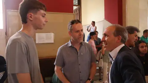 La Diputación ofrece las becas de excelencia académica Agustín Ortiz en Irlanda para los jóvenes toledanos con mejores notas La Diputación ofrece las becas de excelencia académica Agustín Ortiz en Irlanda para los jóvenes toledanos con mejores notas
