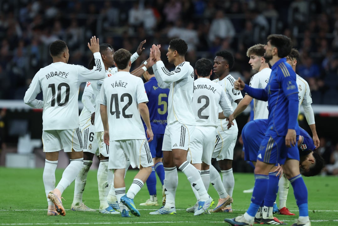 El Real Madrid gana y el Bernabéu sentencia El Real Madrid gana y el Bernabéu sentencia