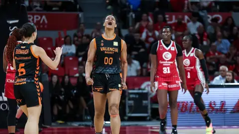 Valencia Basket. a un partido de la cuarta liga consecutiva Valencia Basket. a un partido de la cuarta liga consecutiva