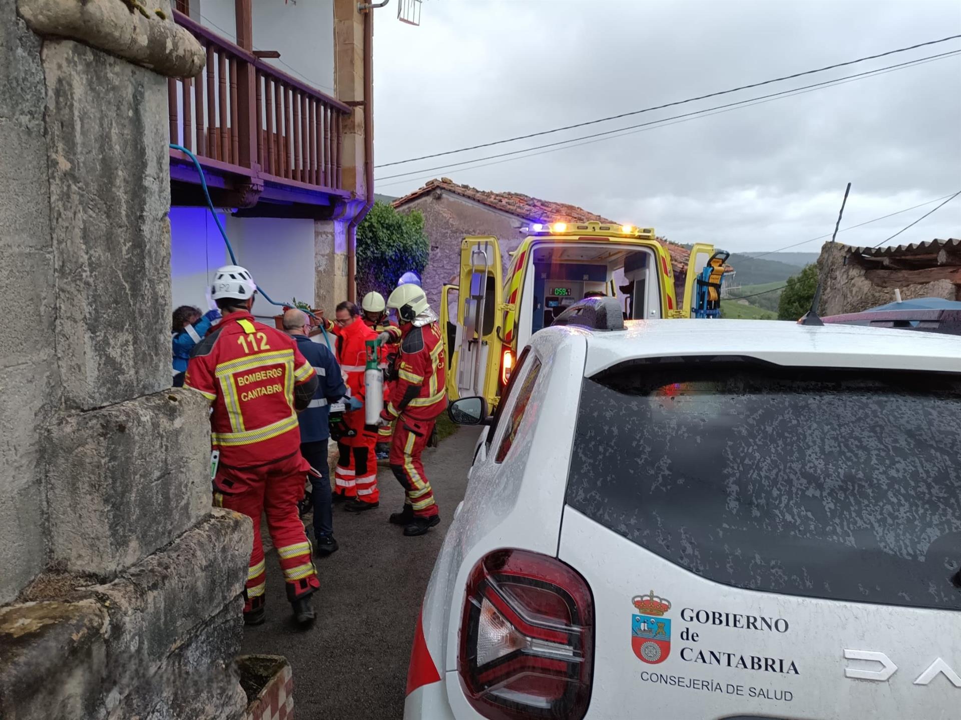 Herido grave un hombre en el incendio de una vivienda del muncipio cántabro de Herrerías Herido grave un hombre en el incendio de una vivienda del muncipio cántabro de Herrerías