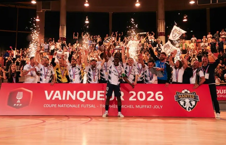 El portero salmantino y colaborador de 'La Brújula de Radioestadio' Viti Fernández, campeón de la Copa de Francia de fútbol sala El portero salmantino y colaborador de 'La Brújula de Radioestadio' Viti Fernández, campeón de la Copa de Francia de fútbol sala