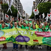 Nueva manifestación por la huelga indefinida en la educación pública no universitaria en la Comunitat Valenciana Nueva manifestación por la huelga indefinida en la educación pública no universitaria en la Comunitat Valenciana