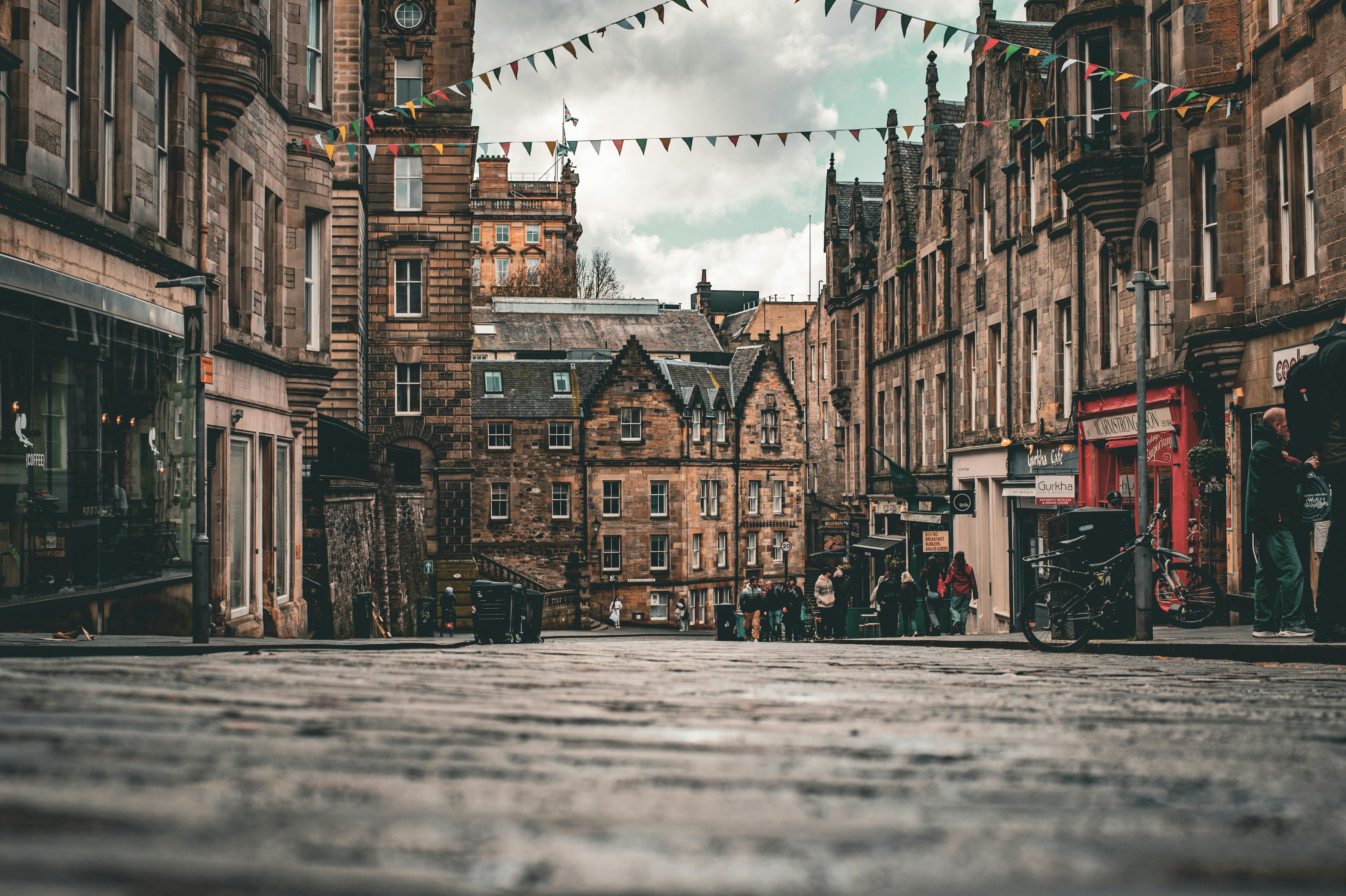 Edimburgo literario: ruta por los escenarios de Stevenson, Sherlock Holmes y Harry Potter episode artwork