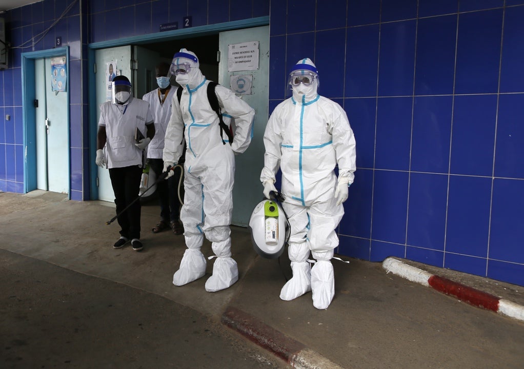 Imagen de los controles sanitarios en Costa de Marfil, uno de los países africanos afecados por el ébola. (Costa de Marfil, República Guinea) Imagen de los controles sanitarios en Costa de Marfil, uno de los países africanos afecados por el ébola. (Costa de Marfil, República Guinea)