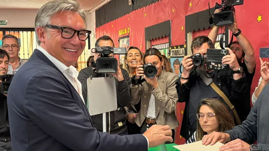 Manuel Gavira (Vox) votando en las elecciones de Andalucía Manuel Gavira (Vox) votando en las elecciones de Andalucía