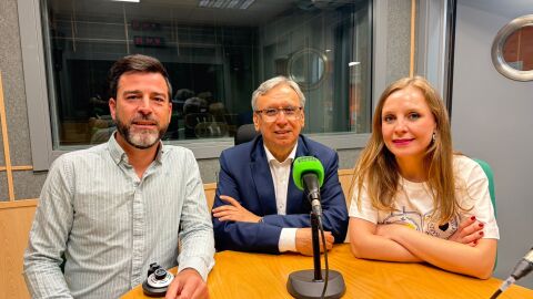 Esther S&aacute;nchez V&iacute;llora, Juan Carlos L&oacute;pez y Carlos Alaejos de Rumbo Startup. 