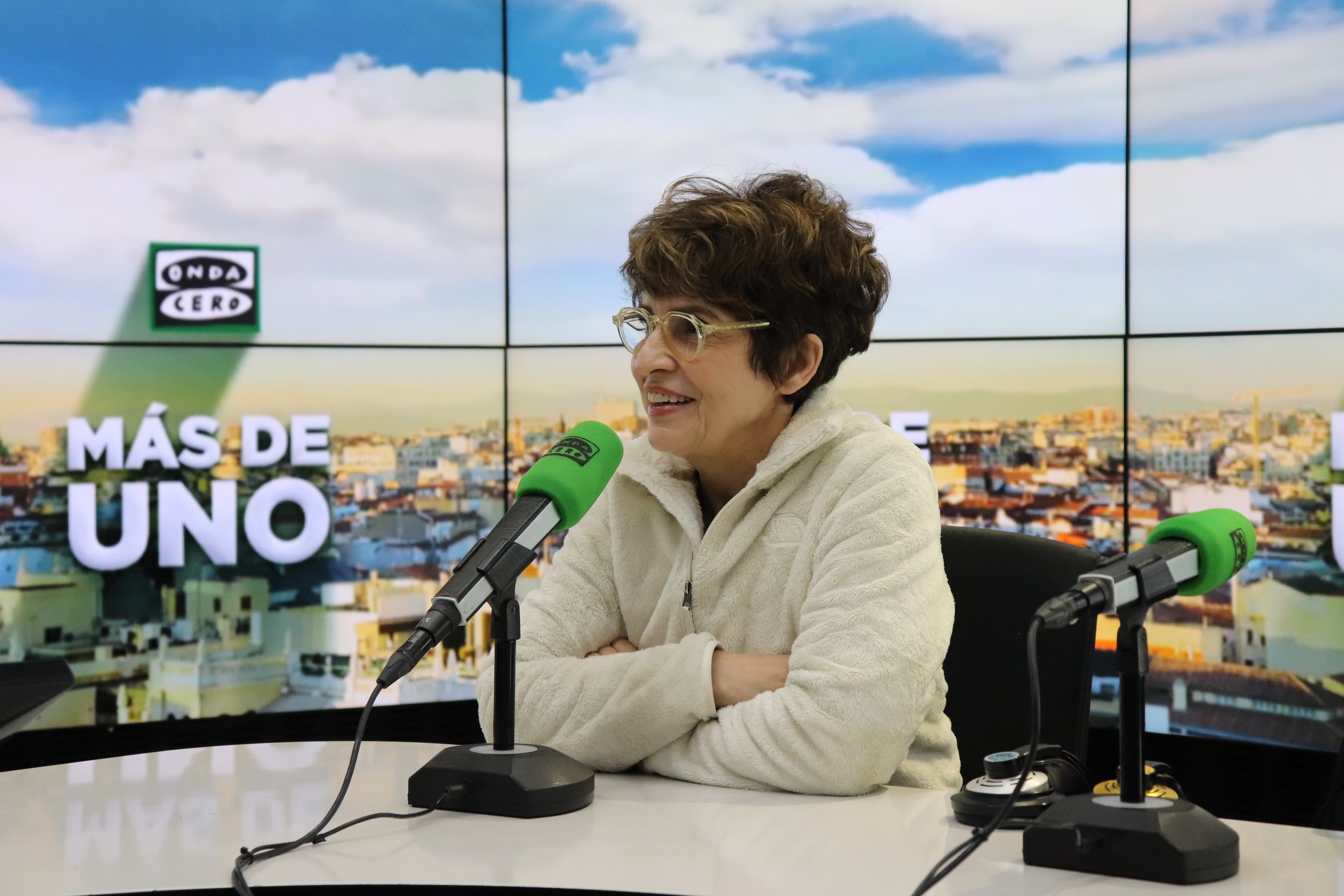 Adriana Ozores presenta 'El jardín quemado': "La obra cuestiona dónde está el bien y dónde está el mal" — Más de uno cover