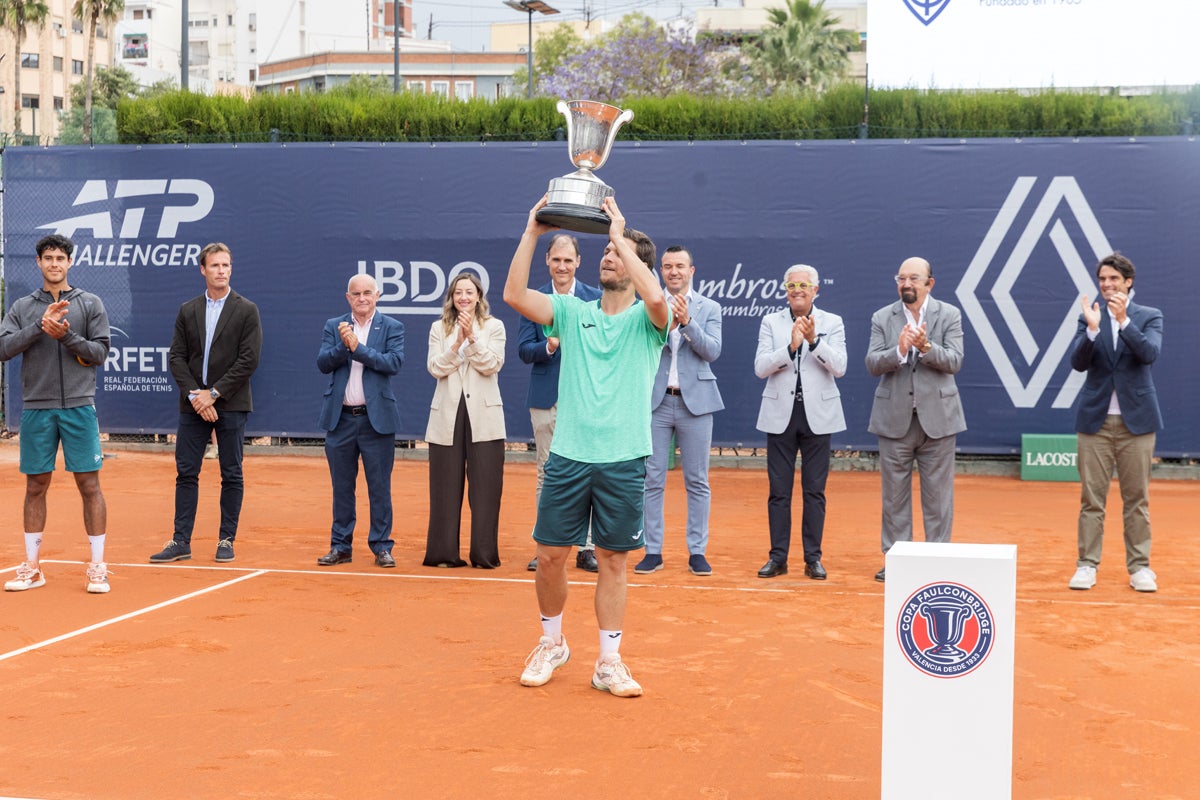 Kecmanovic conquista la Copa Faulconbridge, torneo que se consolida en el calendario deportivo valenciano Kecmanovic conquista la Copa Faulconbridge, torneo que se consolida en el calendario deportivo valenciano